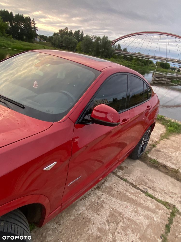 BMW X4 xDrive20i - 29