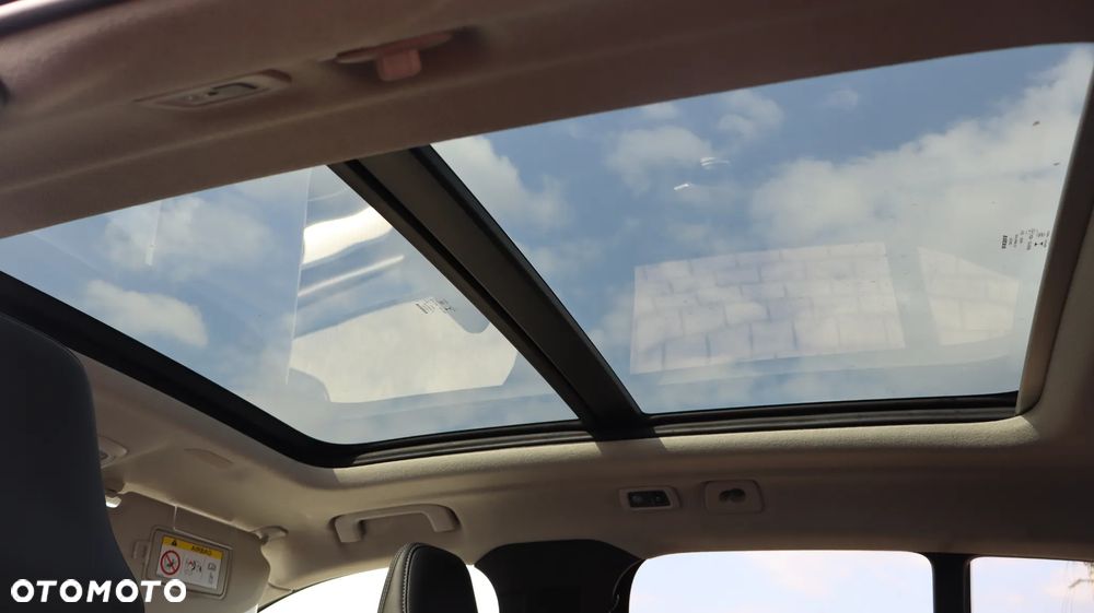 Volvo XC 40 T5 AWD Momentum Pro - 17