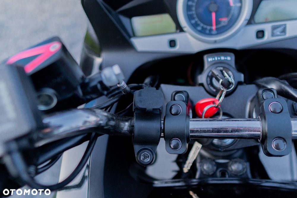 Honda CBF - 28