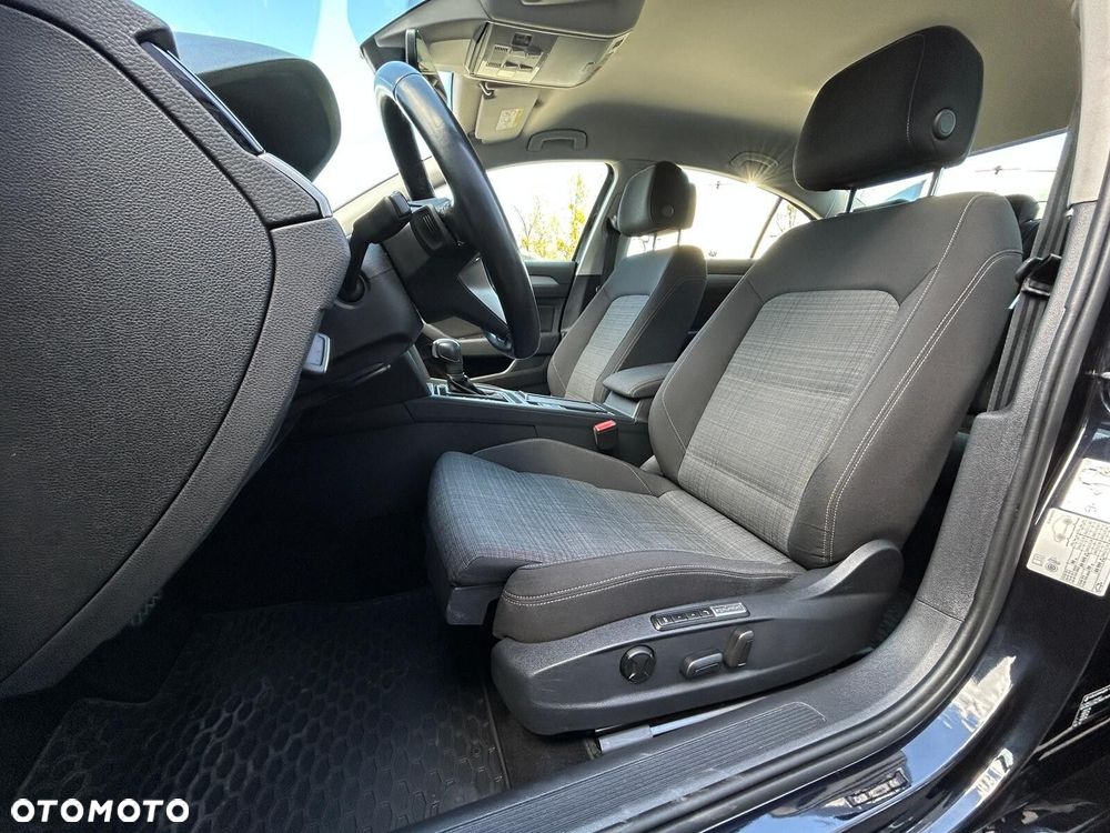 Volkswagen Passat 1.5 TSI EVO Business DSG - 9