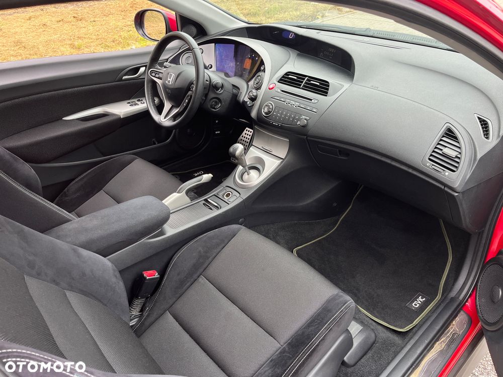 Honda Civic 1.8 TypeS - 10