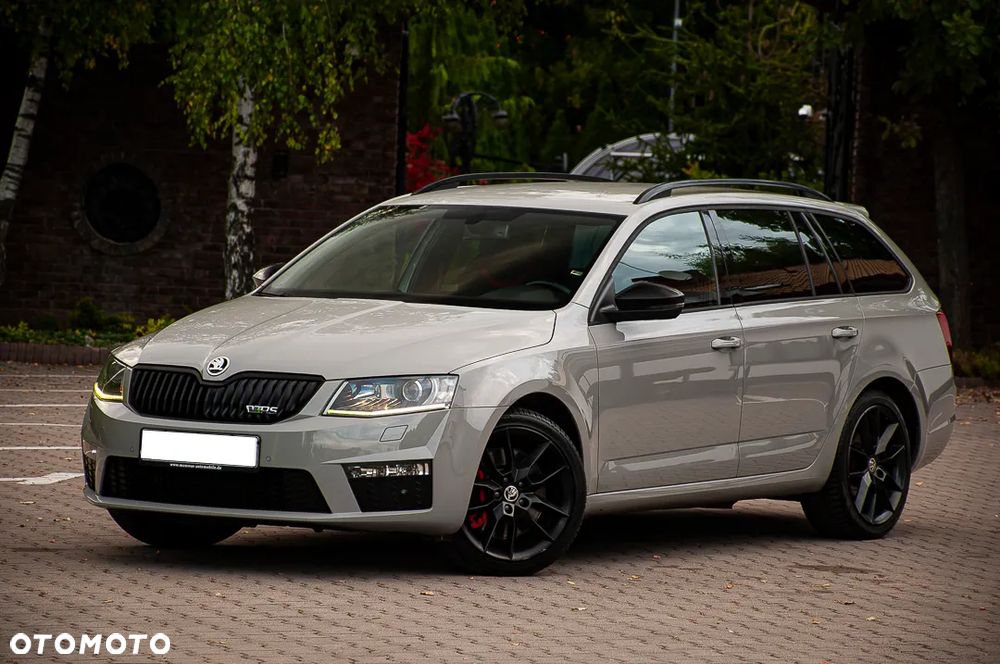 Skoda Octavia 2.0 TDI DSG RS - 3