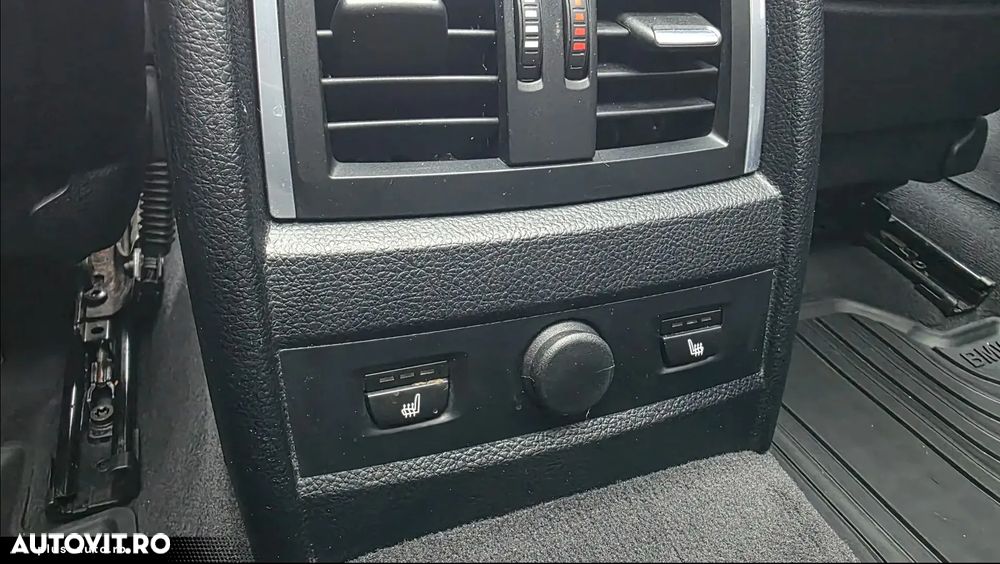 BMW Seria 3 328i xDrive AT Sport Line - 11