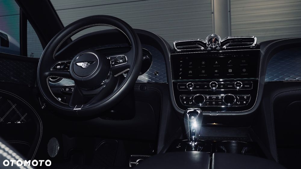 Bentley Bentayga - 26