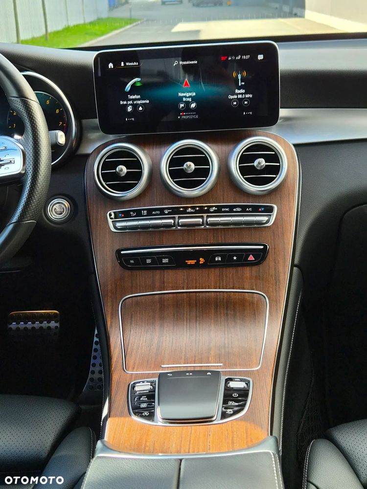 Mercedes-Benz GLC - 11