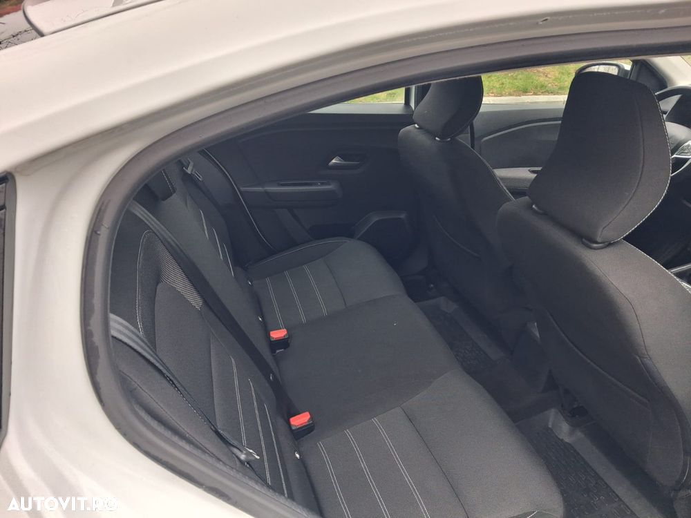 Dacia Logan TCe 90 MT6 Comfort - 7