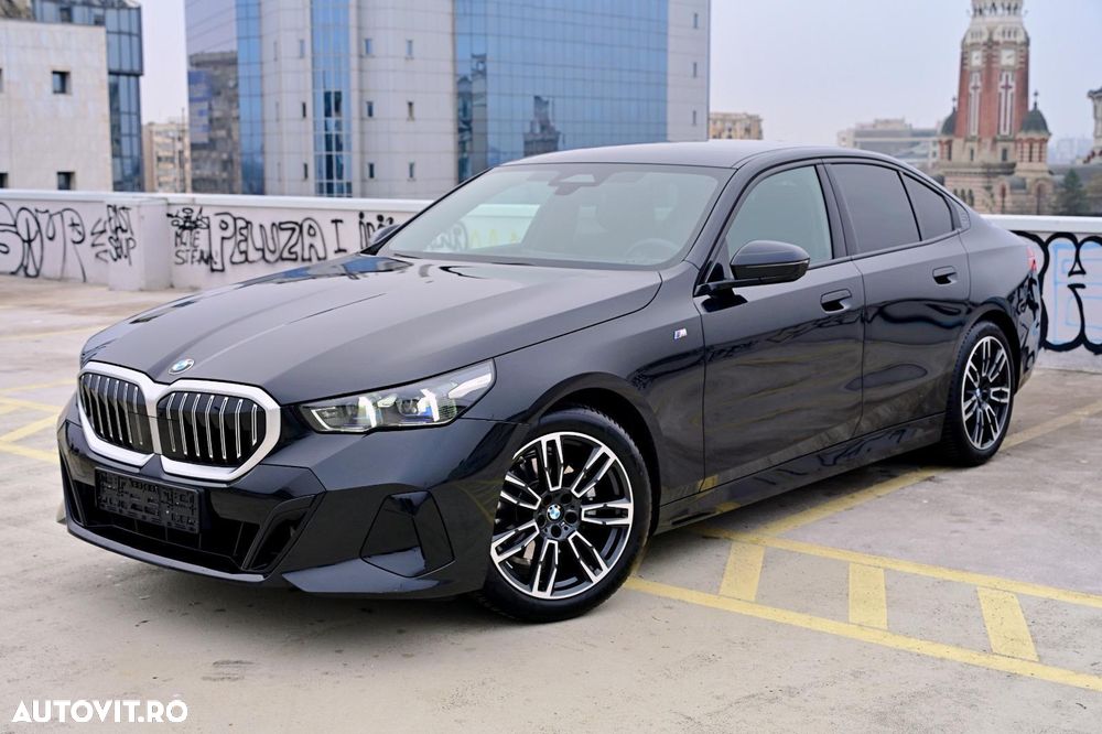 BMW Seria 5 520i AT MHEV - 1