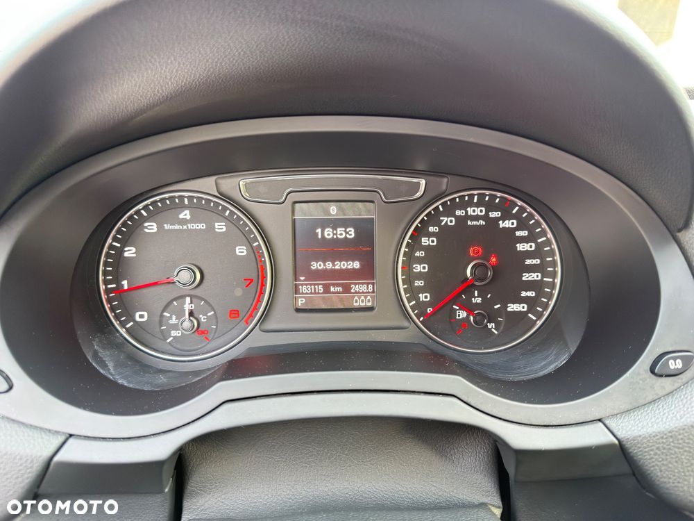 Audi Q3 1.4 TFSI Sport S tronic - 12