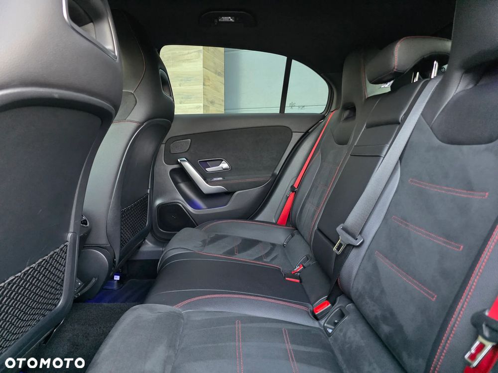 Mercedes-Benz Klasa A 35 AMG 4-Matic Edition 1 7G-DCT - 38