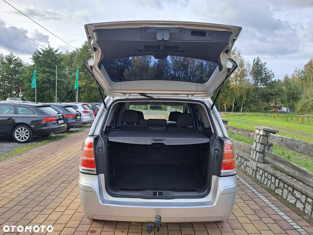 Opel Zafira 1.8 Cosmo - 13