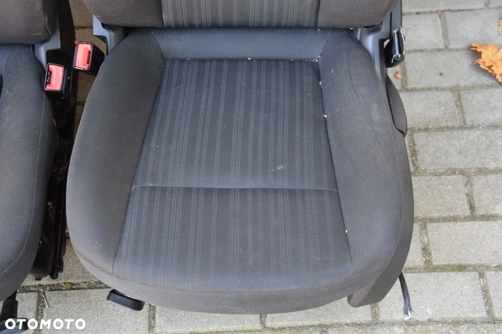 Opel Astra J Fotel prawy / lewy / kierowcy / pasażera / EUROPA / materiał bardzo ładny stan - 4