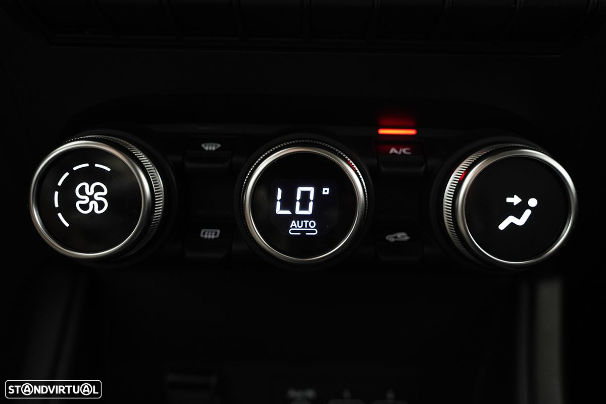 Renault Captur 1.0 TCe Techno Bi-Fuel - 13
