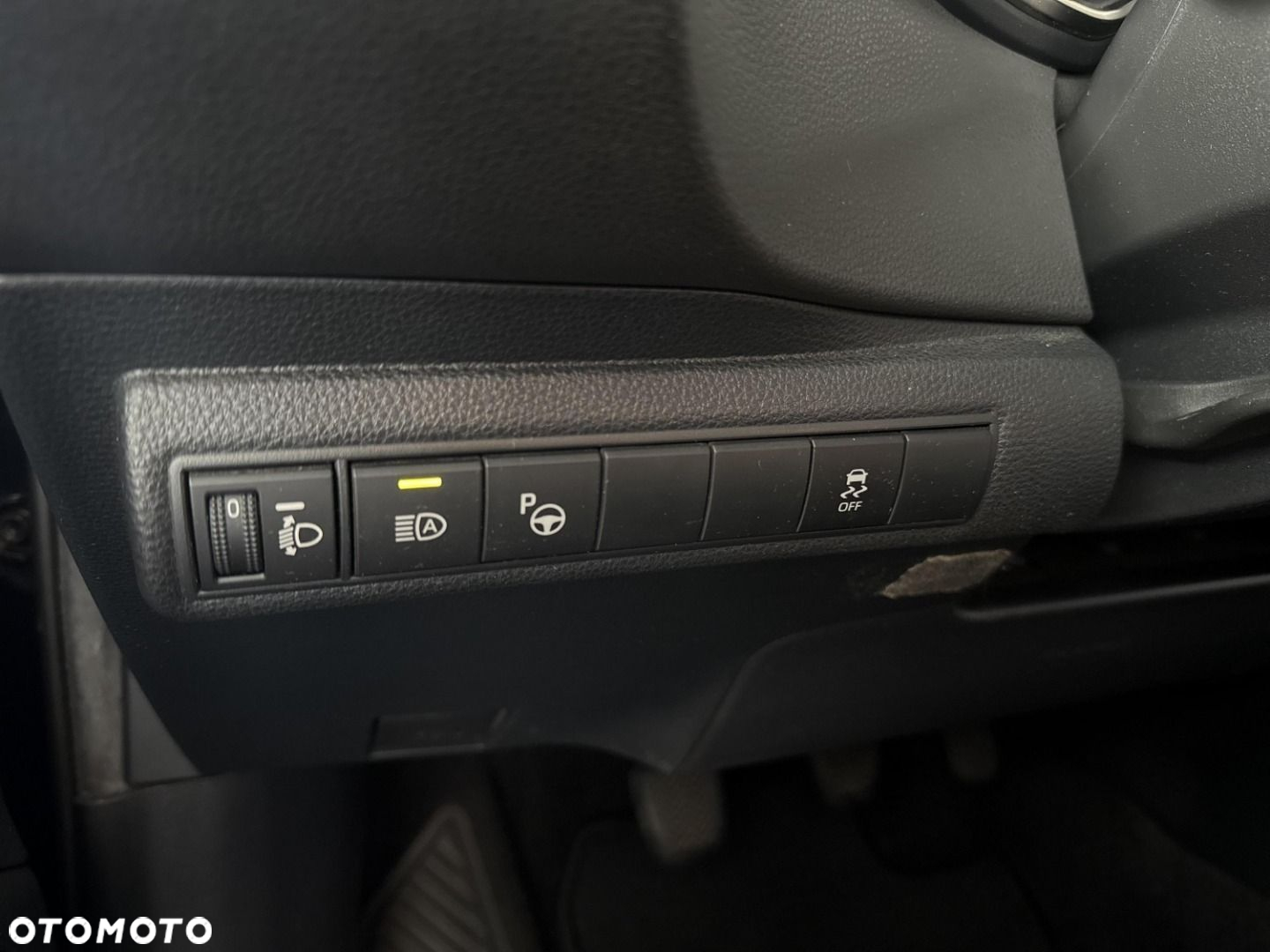 Toyota Corolla 1.2 T Comfort - 24