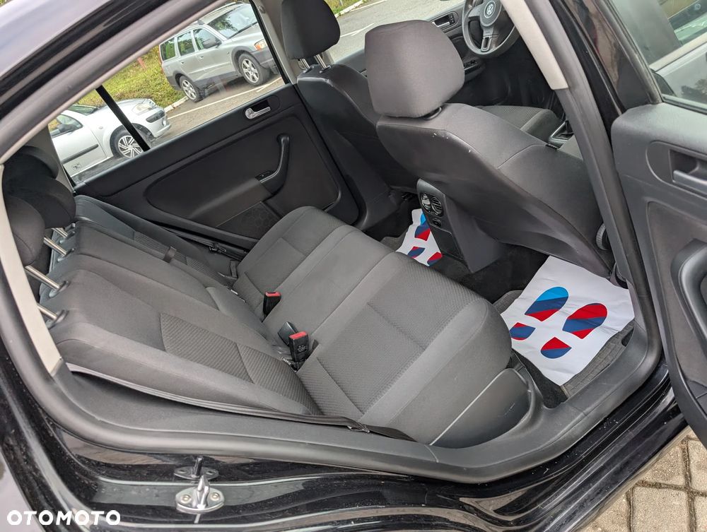 Volkswagen Golf Plus 2.0 TDI Comfortline - 18