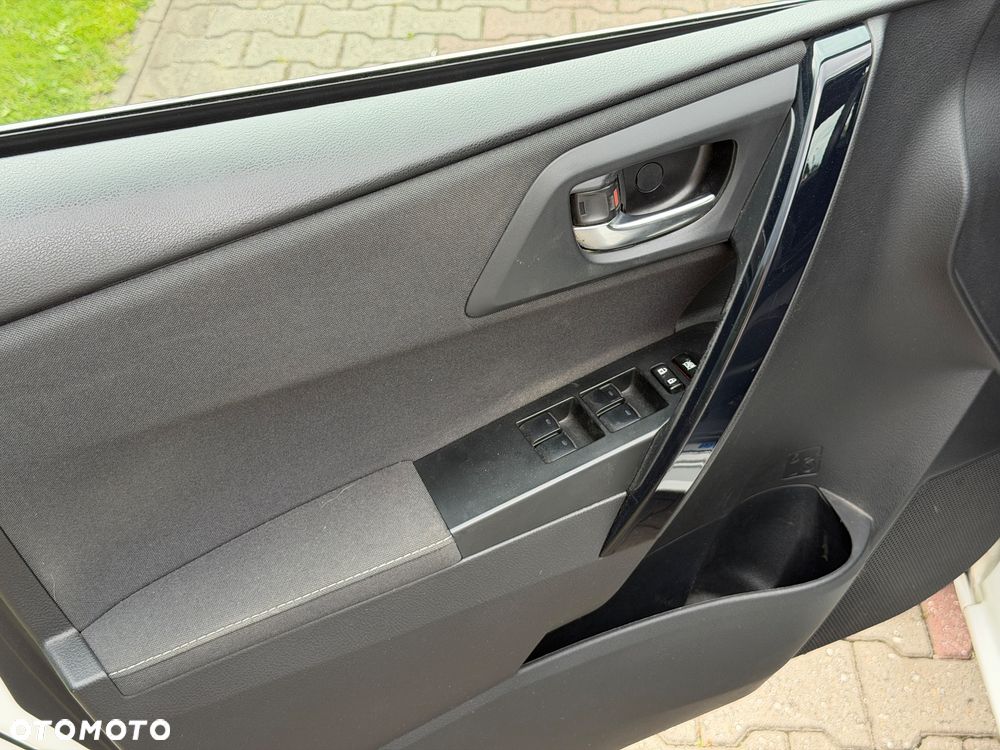 Toyota Auris 1.8 VVT-i Automatik Edition S+ - 33