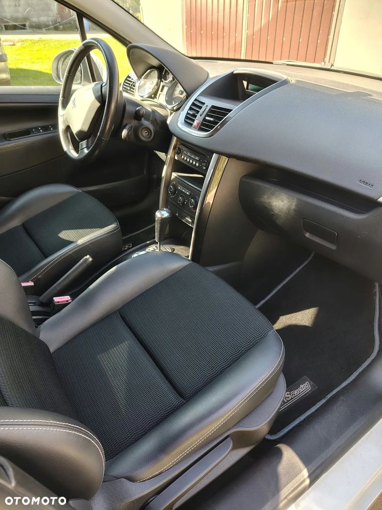 Peugeot 207 1.6 Active - 6