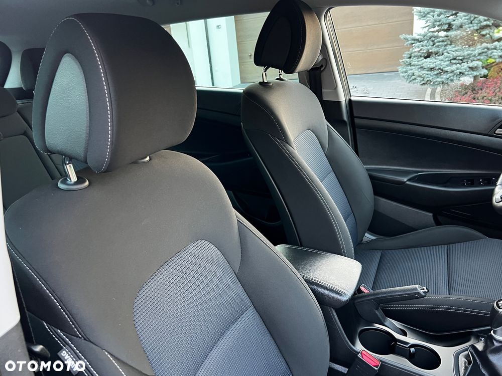 Hyundai Tucson blue 1.6 GDi 2WD Navi - 35