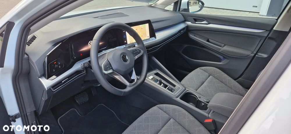 Volkswagen Golf - 6