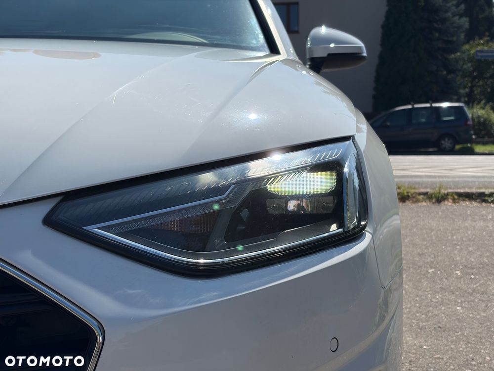 Audi A4 Avant 40 TFSI S tronic - 5