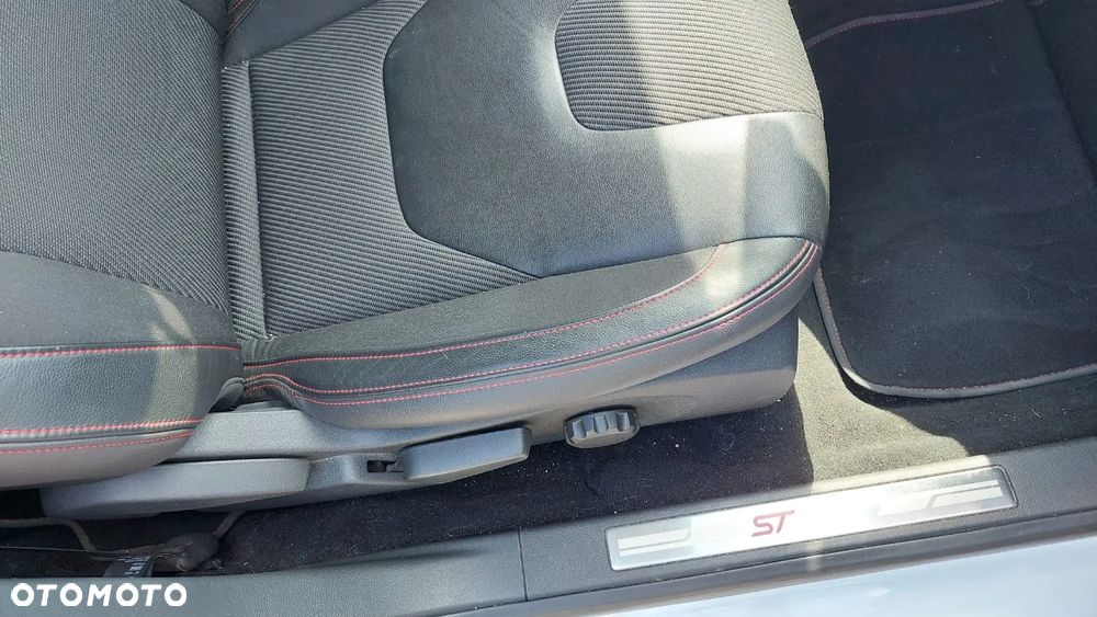 Ford Mondeo 2.0 TDCi Bi-Turbo ST-Line PowerShift - 14