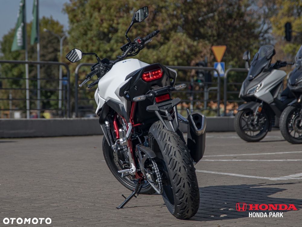Honda Hornet - 5