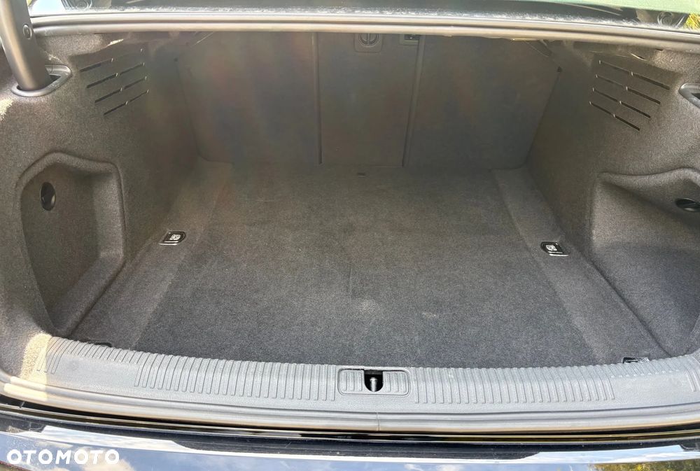 Audi A4 Limousine 35 TFSI mHEV Advanced S tronic - 14