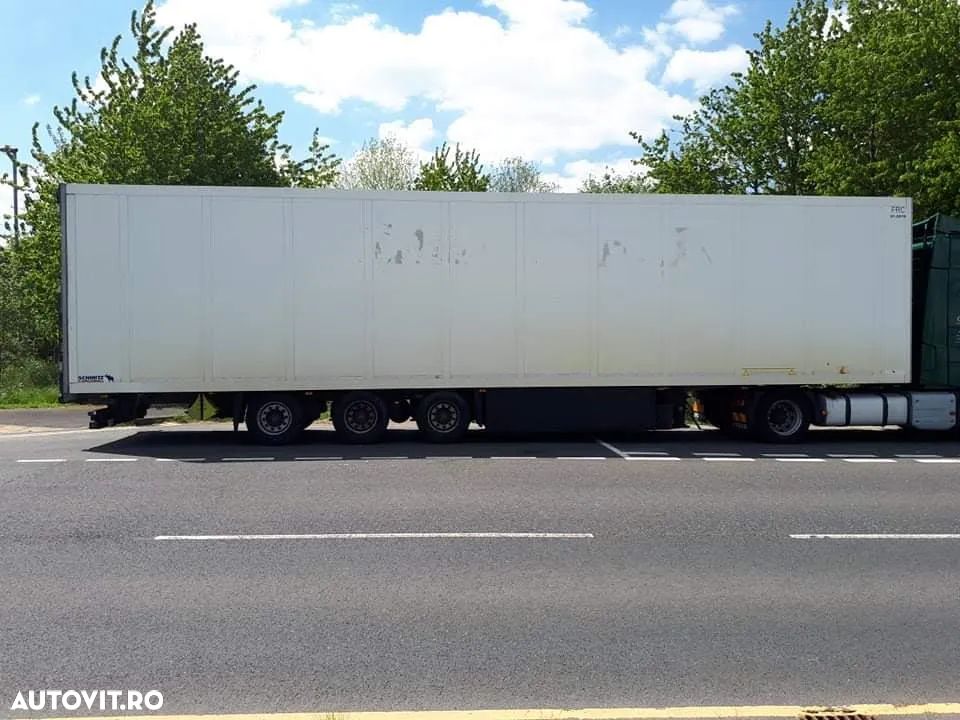 Schmitz Cargobull FRIGO MEGA si TRANSPORT CONFECTII PE UMERASE - 10