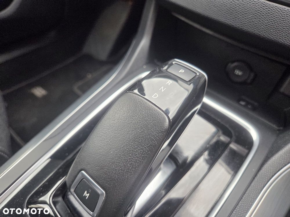 Peugeot 308 BlueHDi 130 EAT8 Black Edition - 23