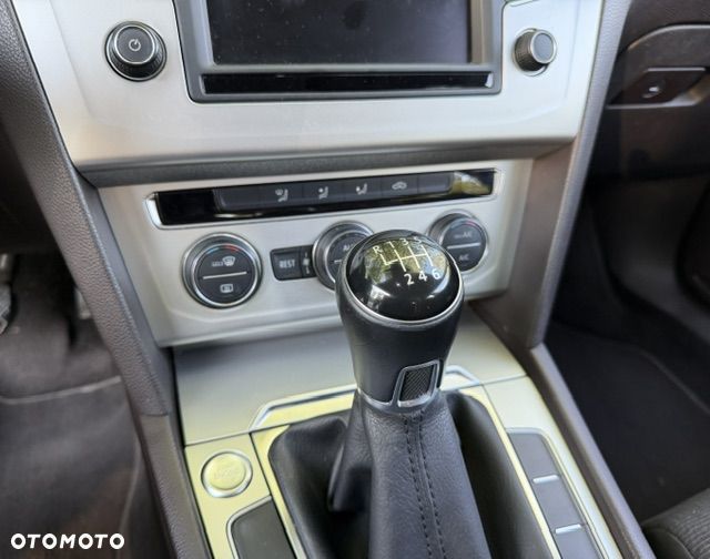 Volkswagen Passat 1.4 TSI BMT ACT Comfortline - 9