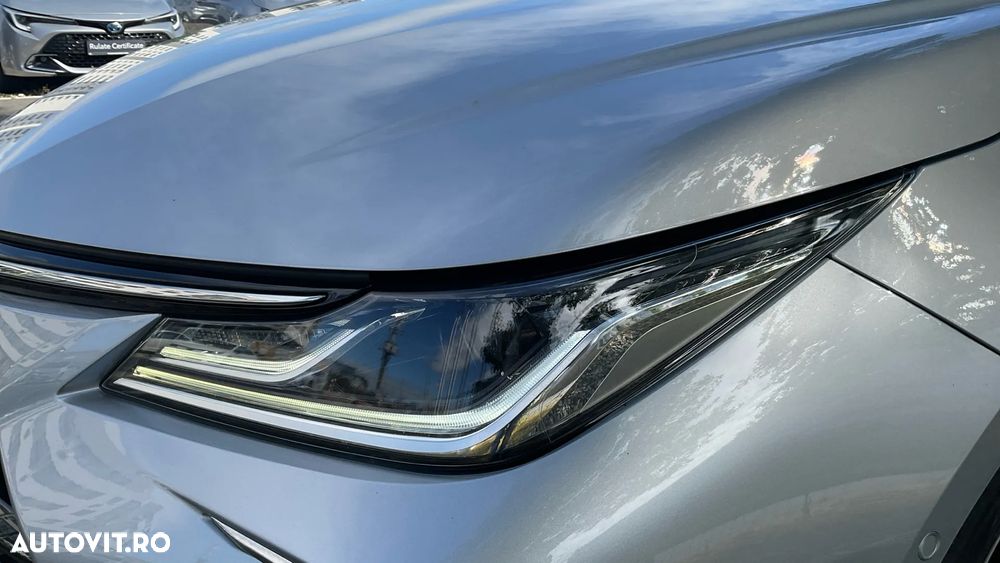 Toyota Corolla 1.8 HSD Exclusive interior Negru - 13