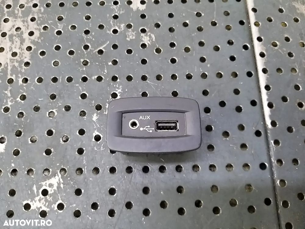 Port usb aux renault scenic 3 280230006r - 1