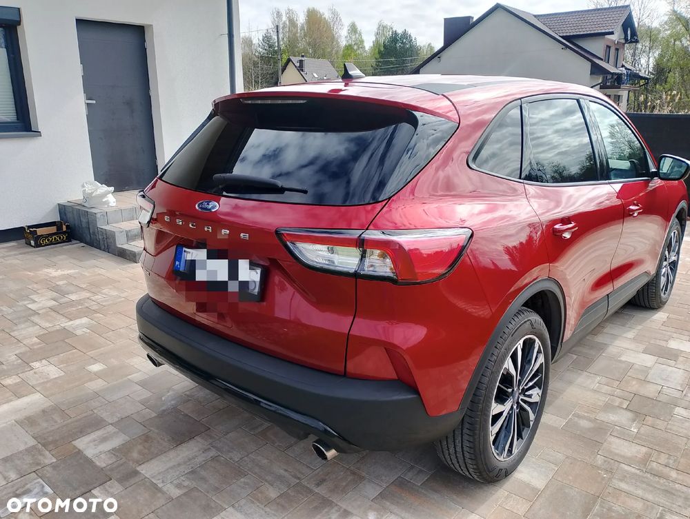 Ford Kuga - 2
