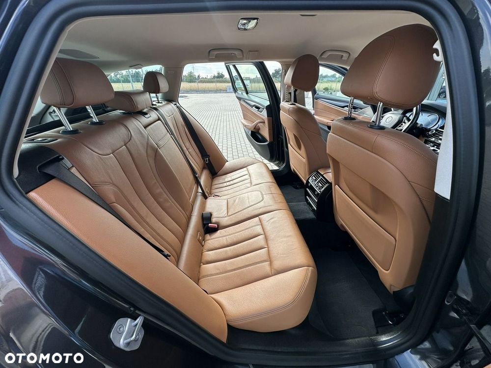 BMW Seria 5 520d xDrive - 15