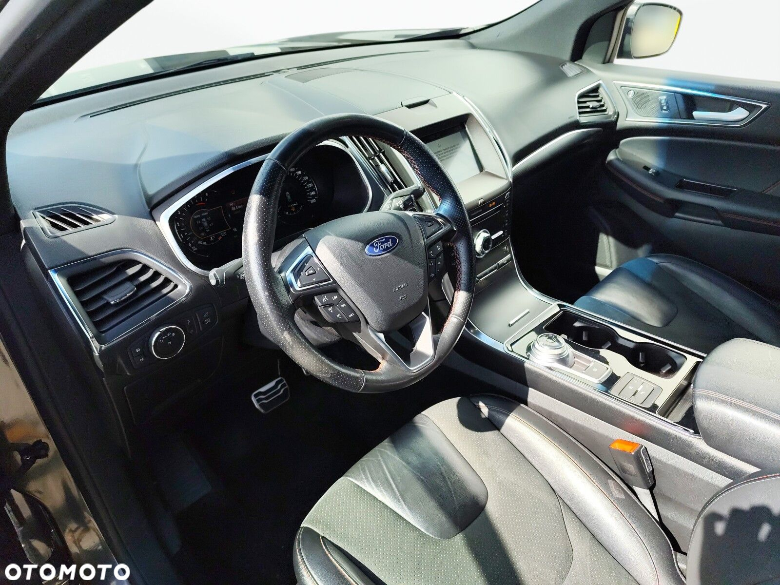 Ford Edge - 9