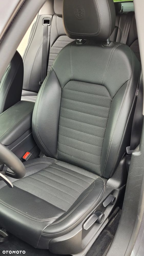 Alfa Romeo Stelvio 2.2 JTDM Super Q4 - 12