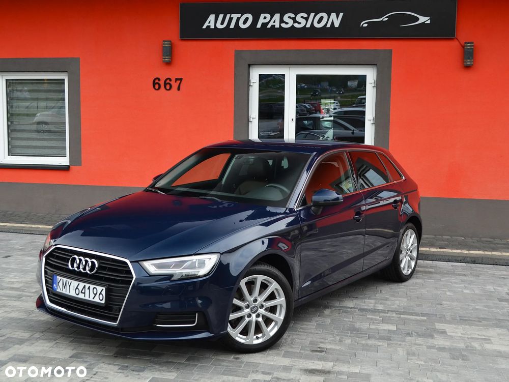 Audi A3 Sportback - 1