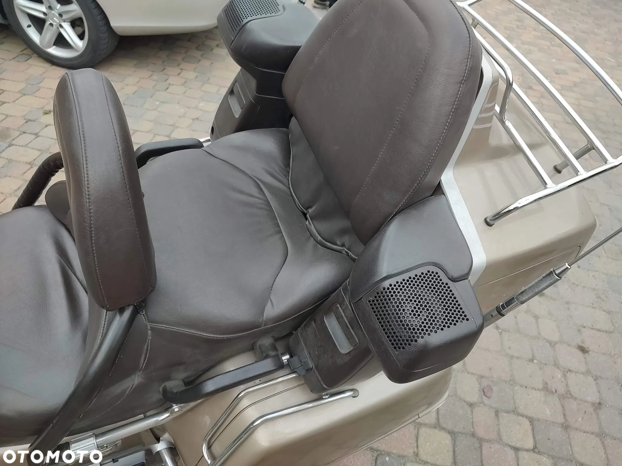 Honda GL - 8
