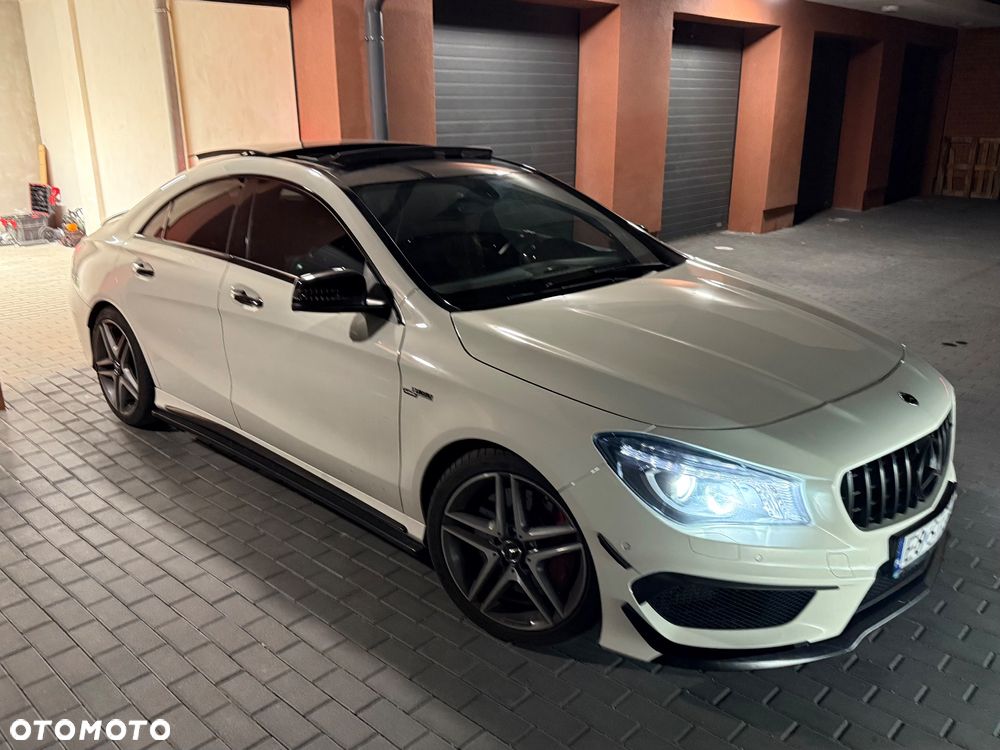 Mercedes-Benz CLA 45 AMG 4-Matic - 24