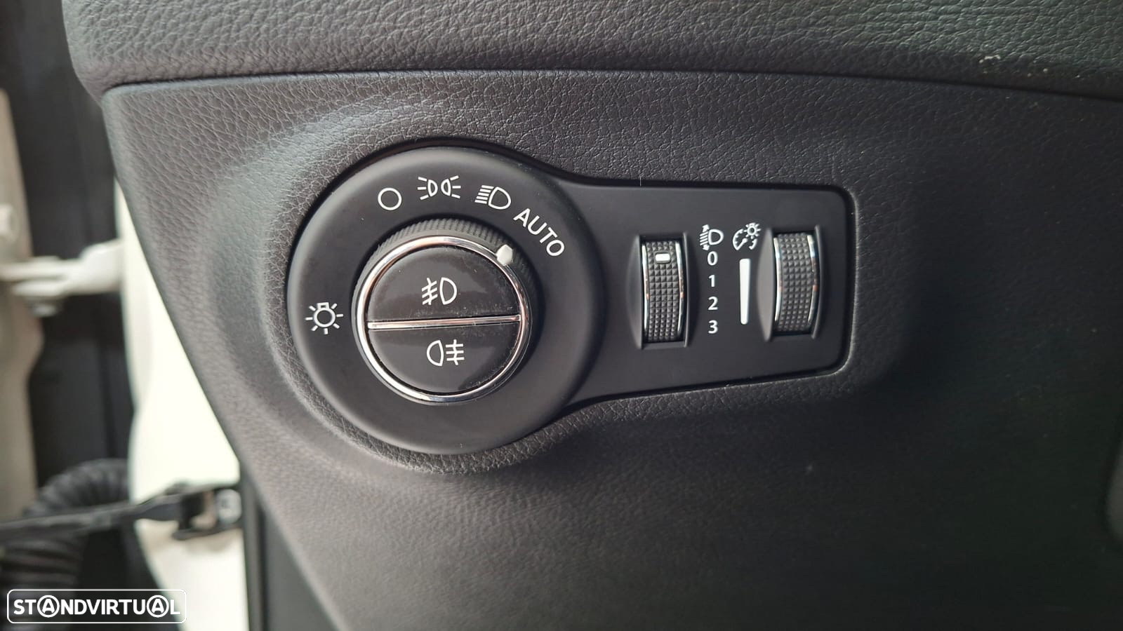 Jeep Compass 1.6 M-Jet Limited - 17