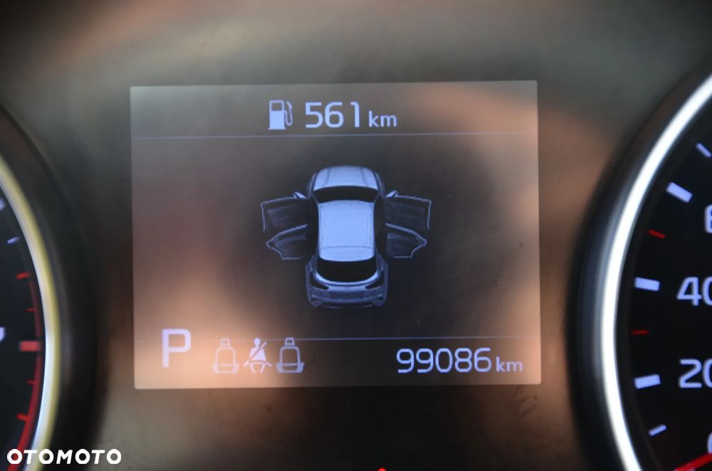 Kia XCeed - 25
