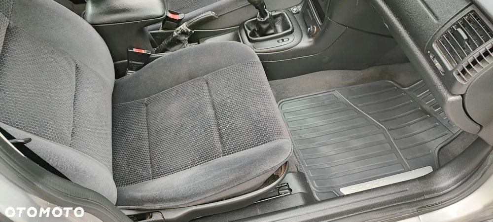 Opel Vectra 1.8 Comfort - 10
