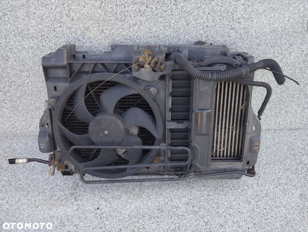 Citroen C5 III X7 pas przedni komplet chłodnic 1.6 HDI - 1