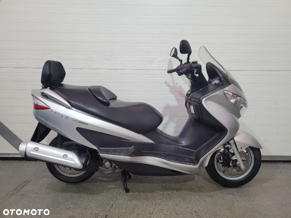 Suzuki Burgman - 3