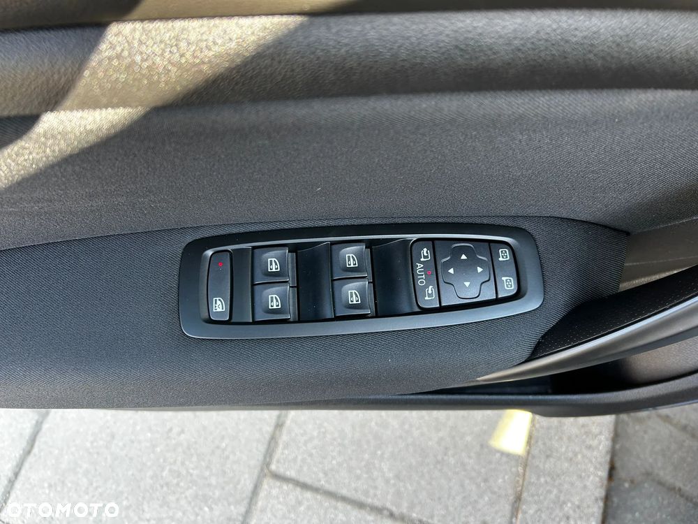 Renault Megane 1.3 TCe FAP Limited - 22