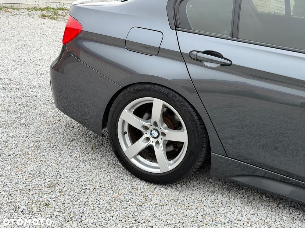 BMW Seria 3 - 30