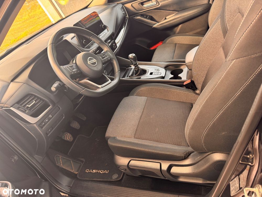 Nissan Qashqai 1.3 DIG-T N-CONNECTA - 20