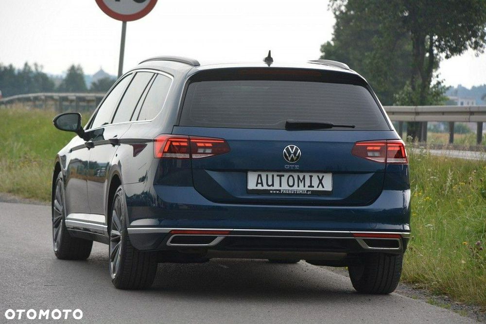 Volkswagen Passat - 5