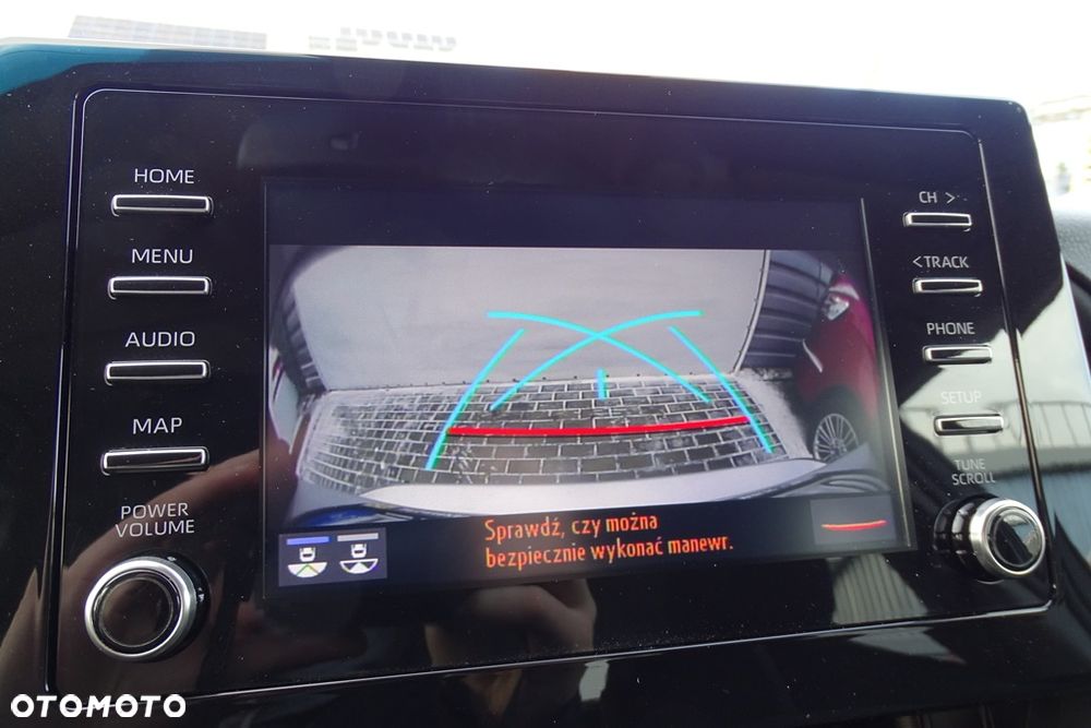 Toyota Camry 2.5 Hybrid Comfort CVT - 35