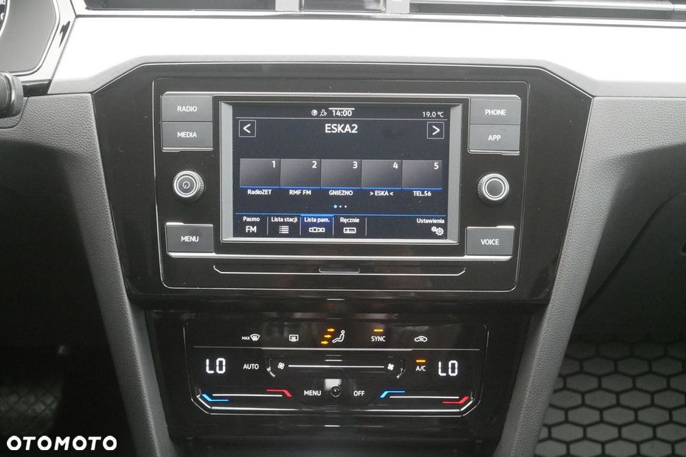 Volkswagen Passat Variant - 10