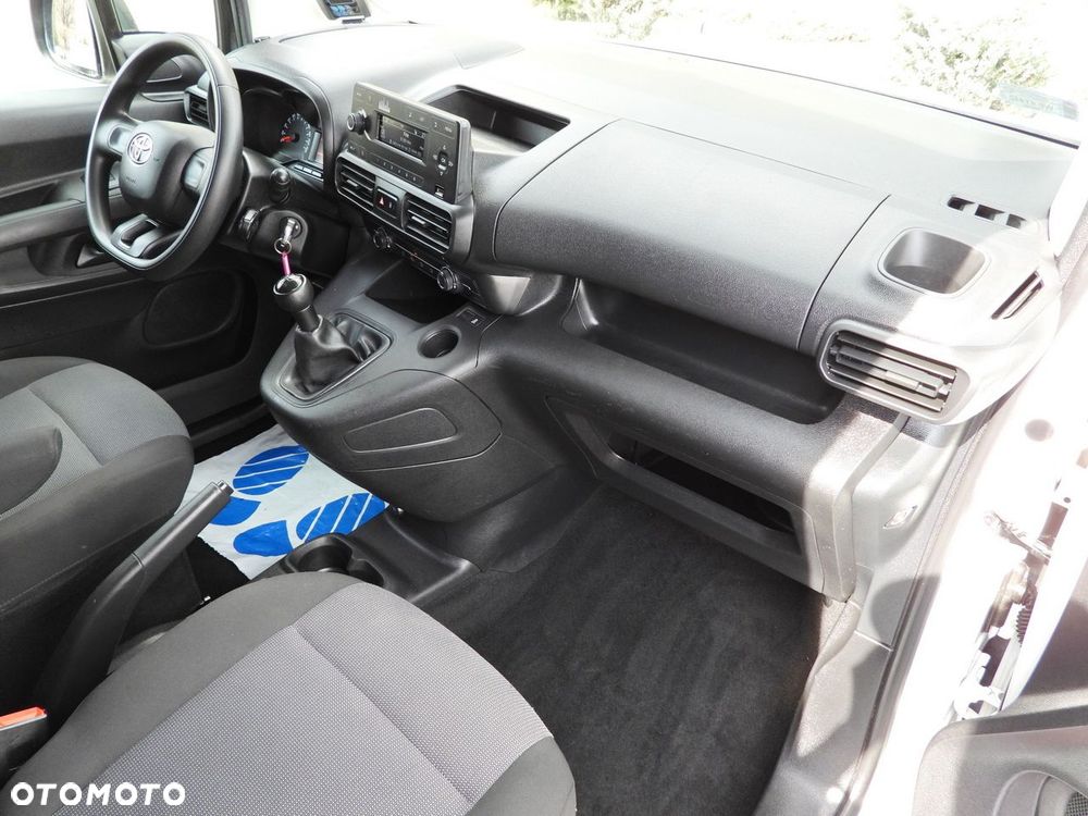 Toyota PROACE CITY  FURGON CHŁODNIA  -15*C ZASILANIE 230V TEMPOMAT KLIMATYZACJA  100KM - 38